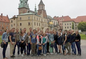 Gruppe vor dem Wawelschloss
